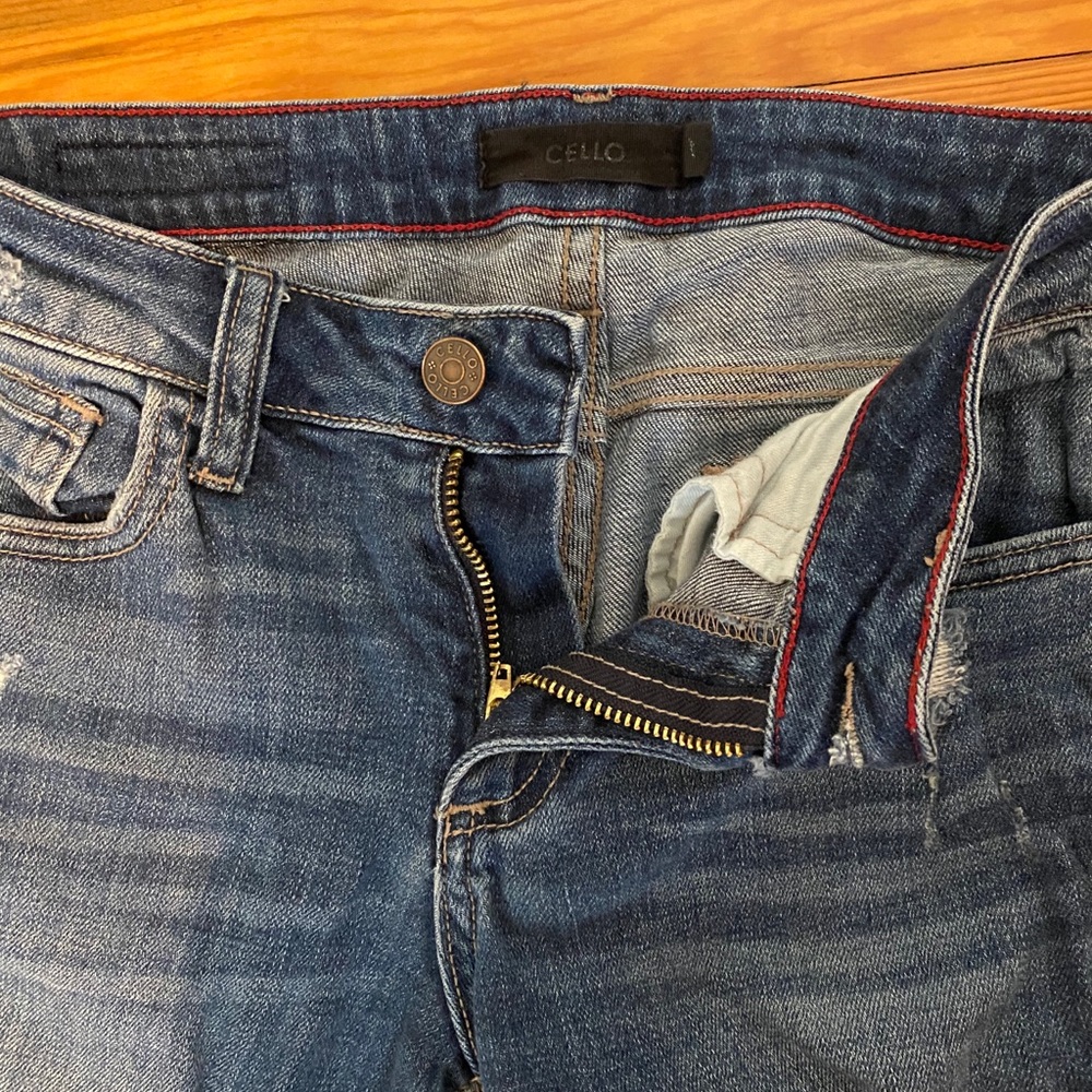 Mid rise ripped jeans